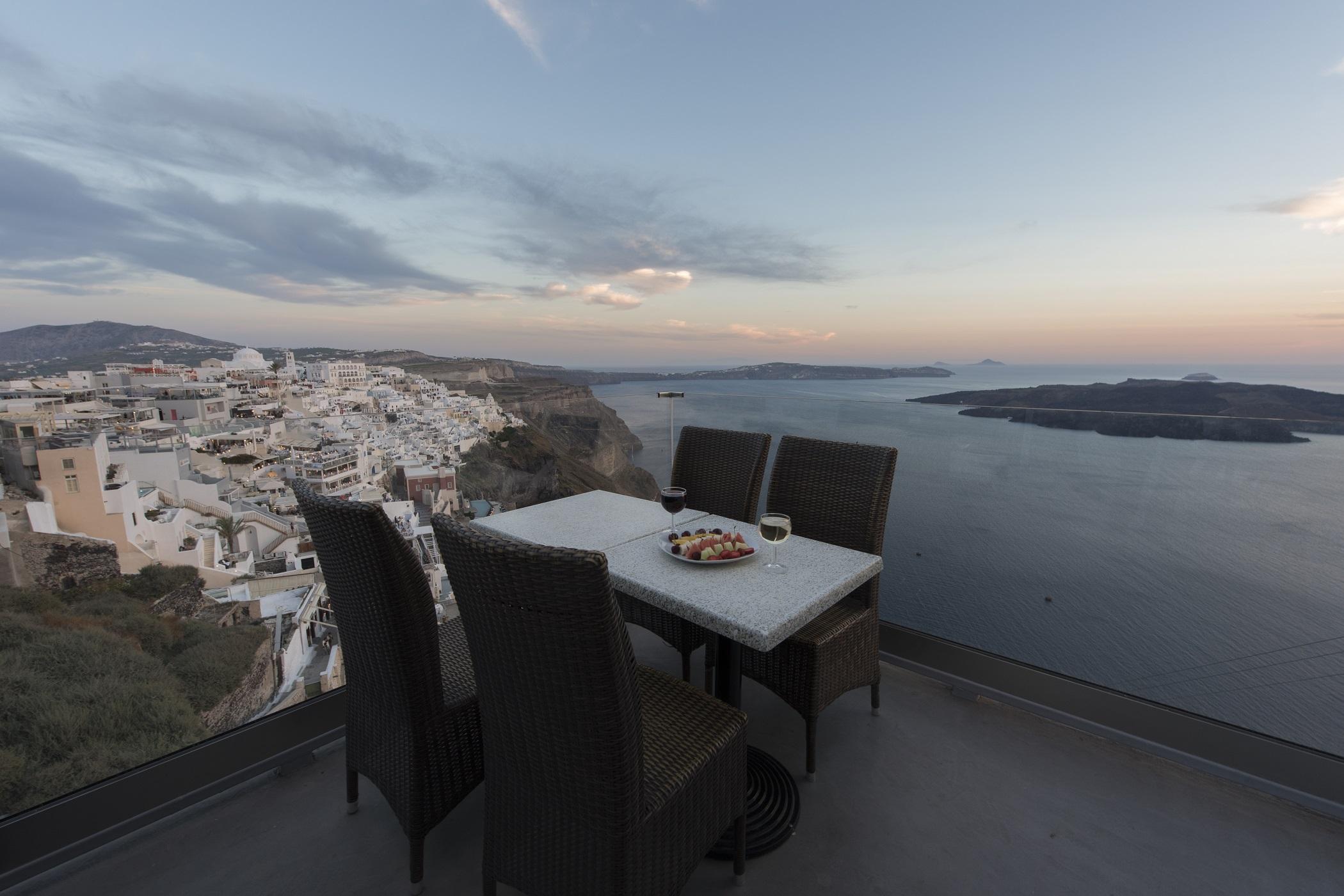 Kastro Suites Тира Экстерьер фото