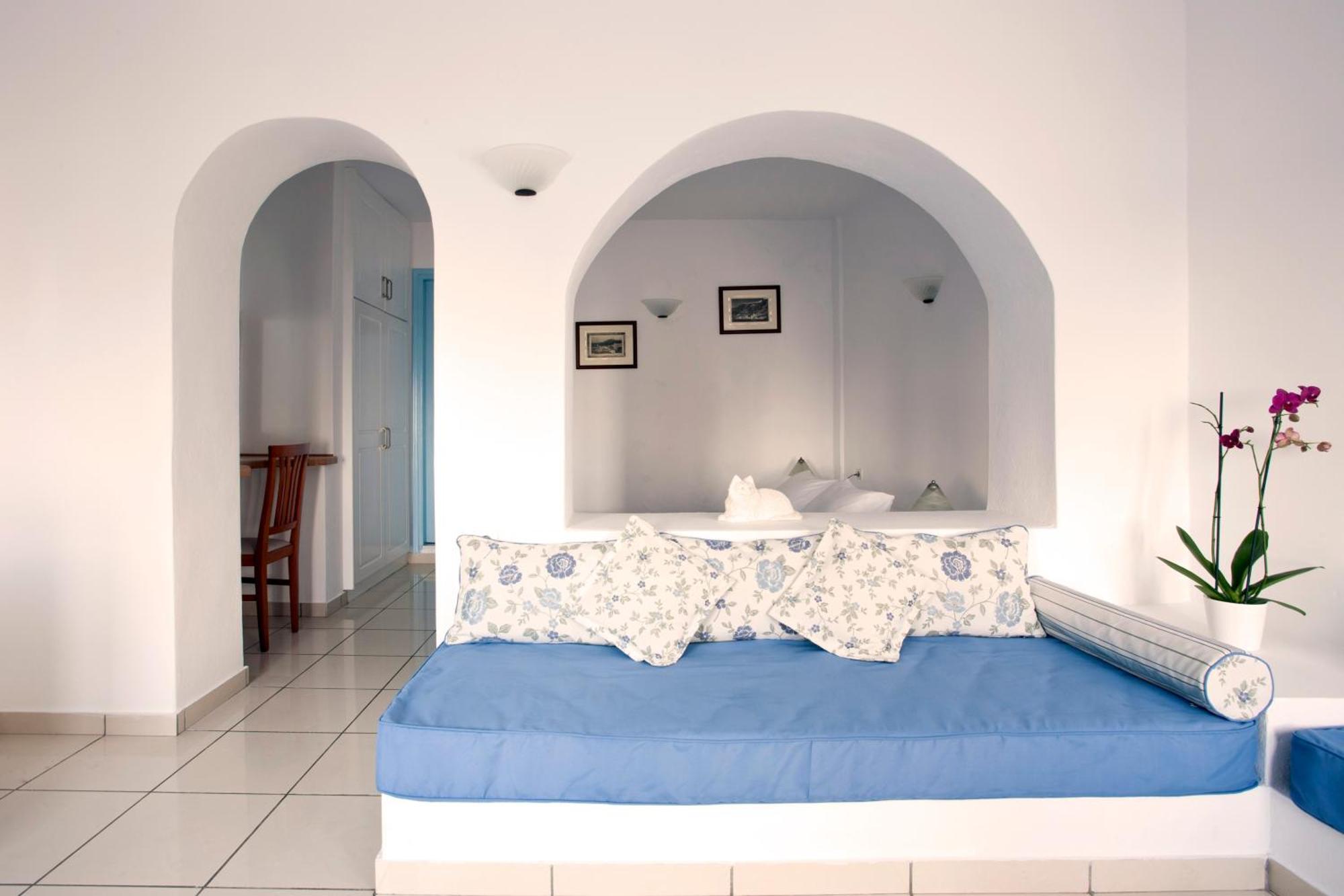 Kastro Suites Тира Экстерьер фото