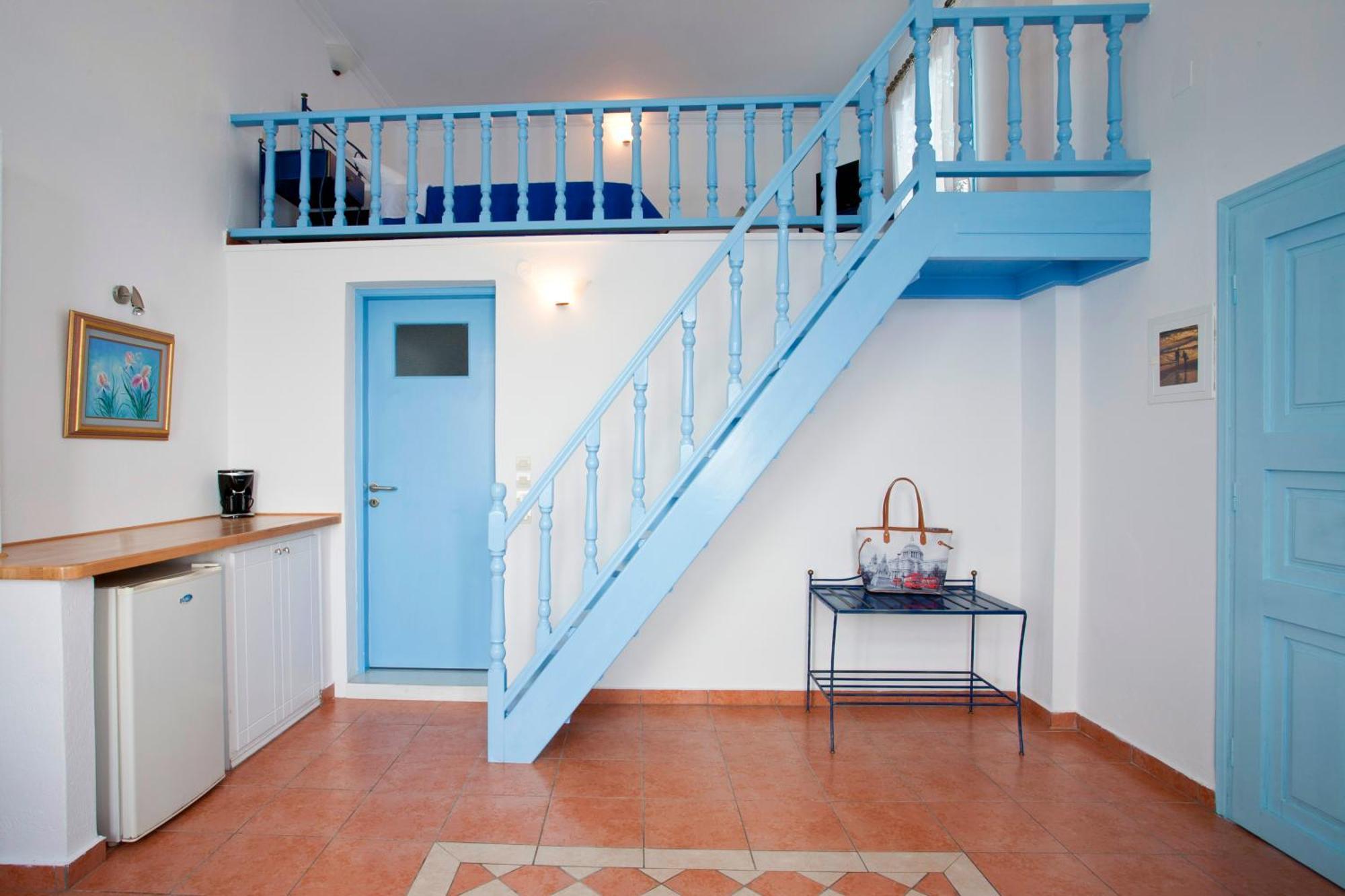 Kastro Suites Тира Экстерьер фото