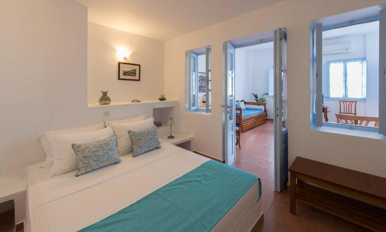 Kastro Suites Тира Экстерьер фото