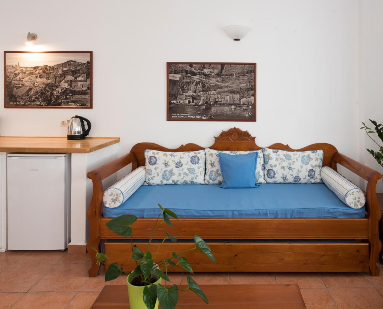 Kastro Suites Тира Экстерьер фото
